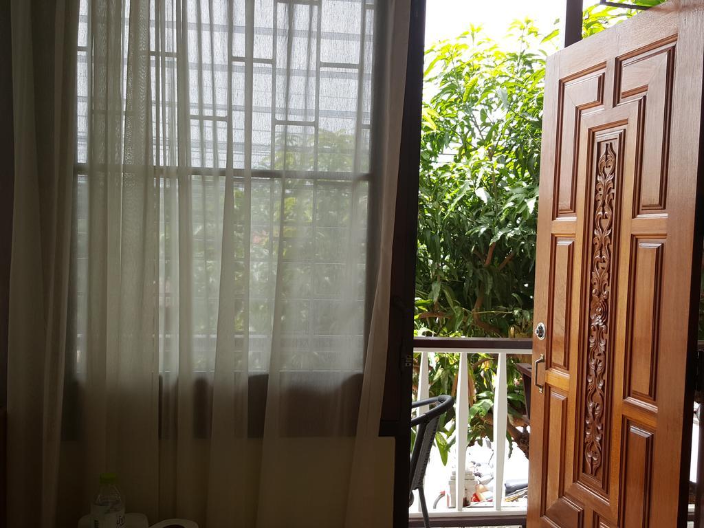 Emmanuel Guesthouse 쁘라쭈압키리칸 외부 사진