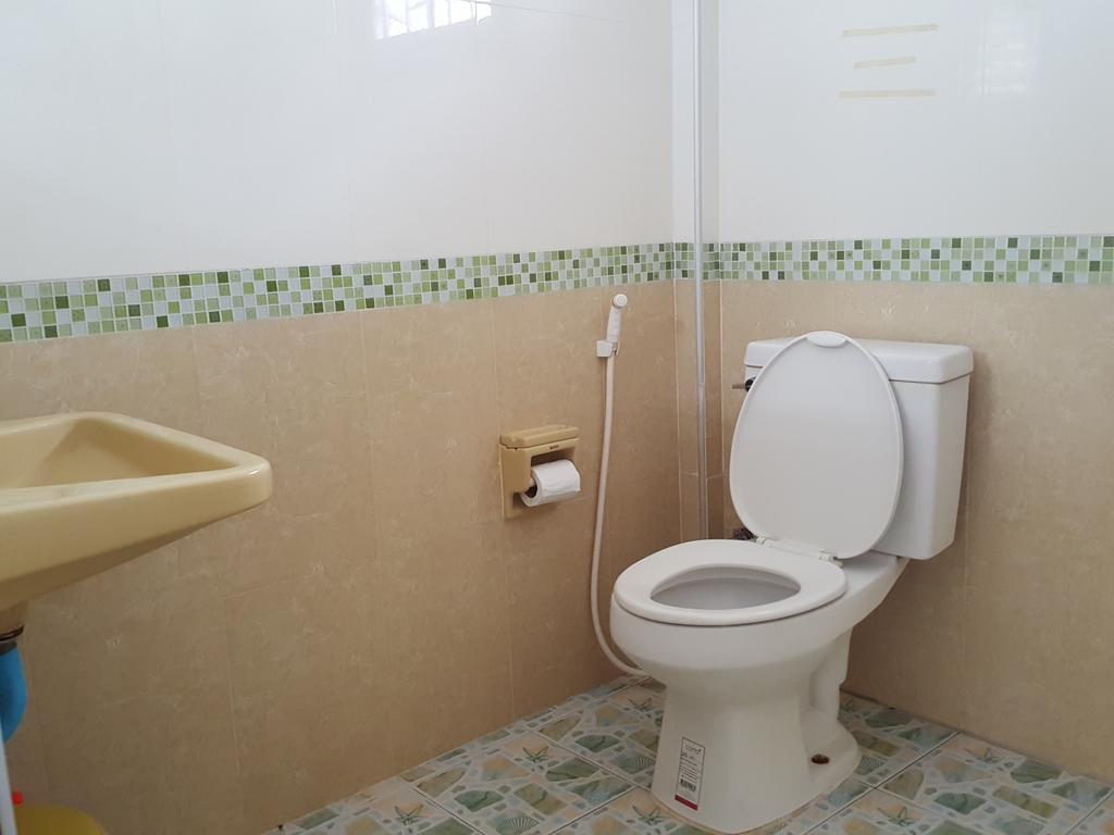 Emmanuel Guesthouse 쁘라쭈압키리칸 외부 사진