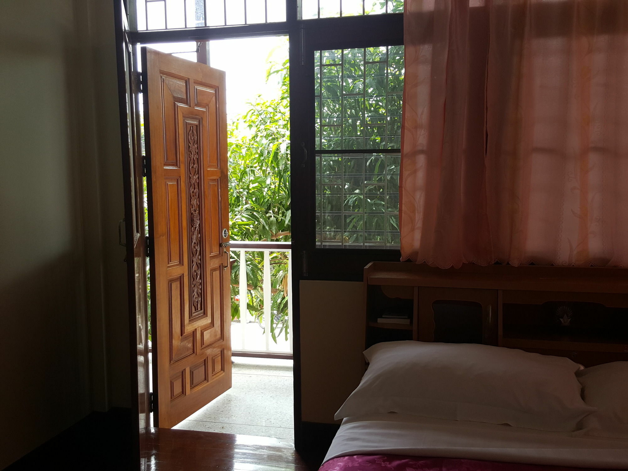 Emmanuel Guesthouse 쁘라쭈압키리칸 외부 사진