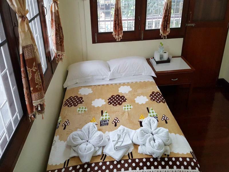 Emmanuel Guesthouse 쁘라쭈압키리칸 외부 사진